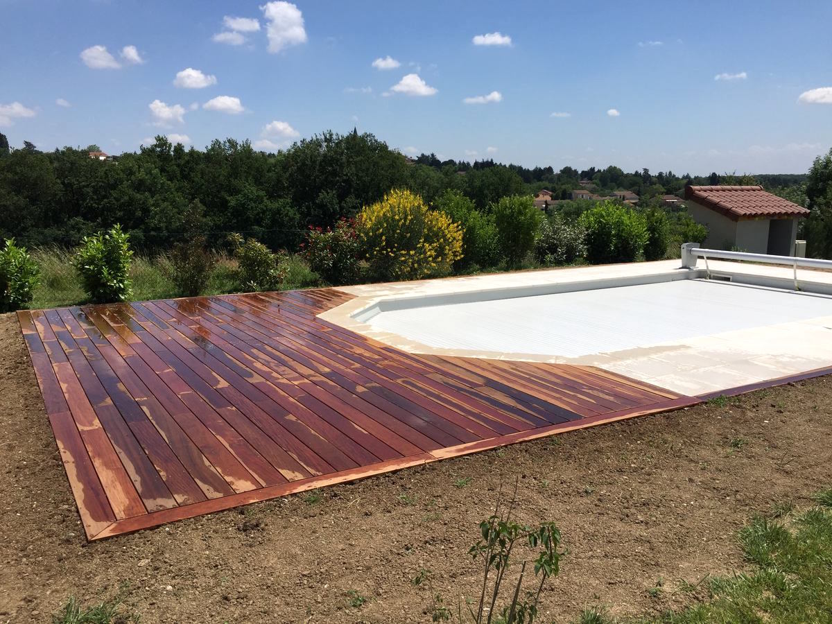 Plage : tour de piscine en IPE bois exotique à Dardilly 69480