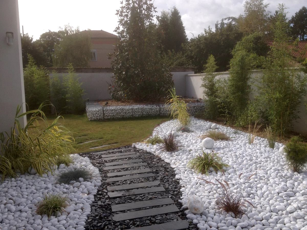 Réalisation d'un jardin zen minéral Saint Didier de Formans 01600