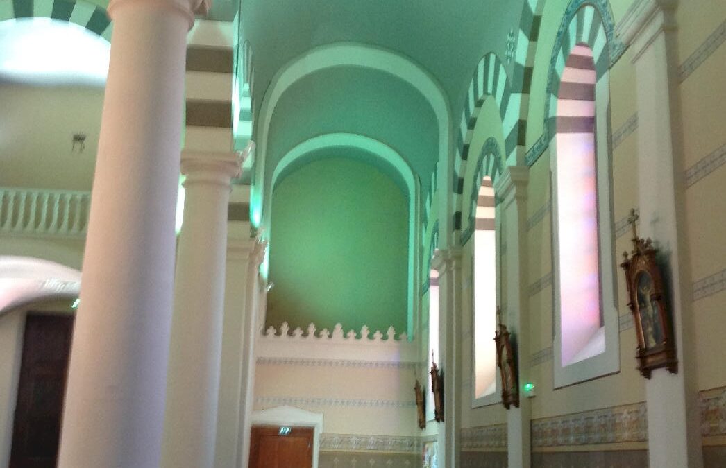 Rénovation électrique & éclairage LED – Église de Saint-Étienne-les-Houlières (Beaujolais)